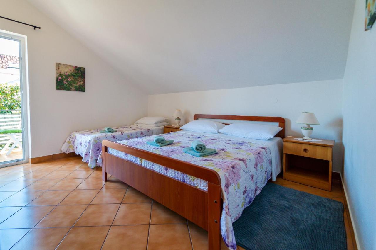 Apartment Nada ペトルチャネ エクステリア 写真