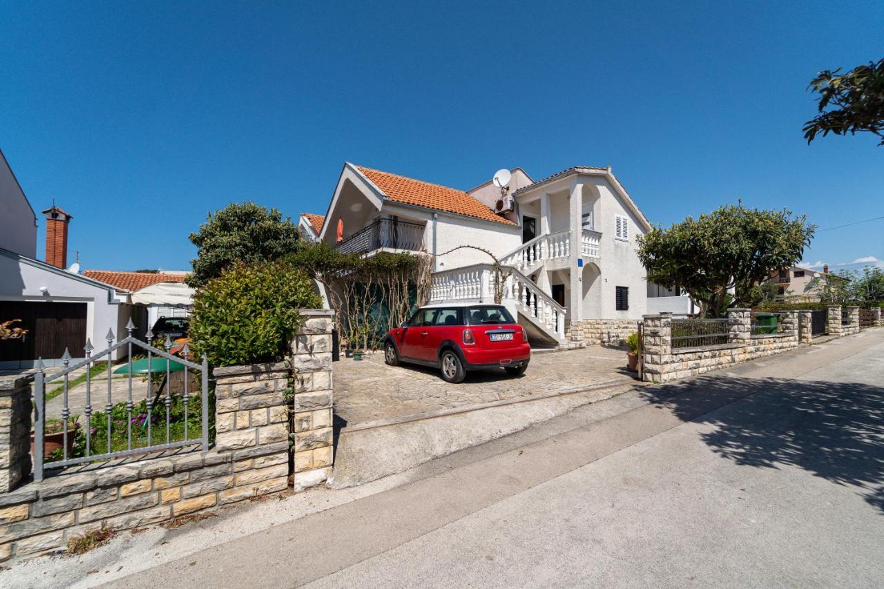 Apartment Nada ペトルチャネ エクステリア 写真