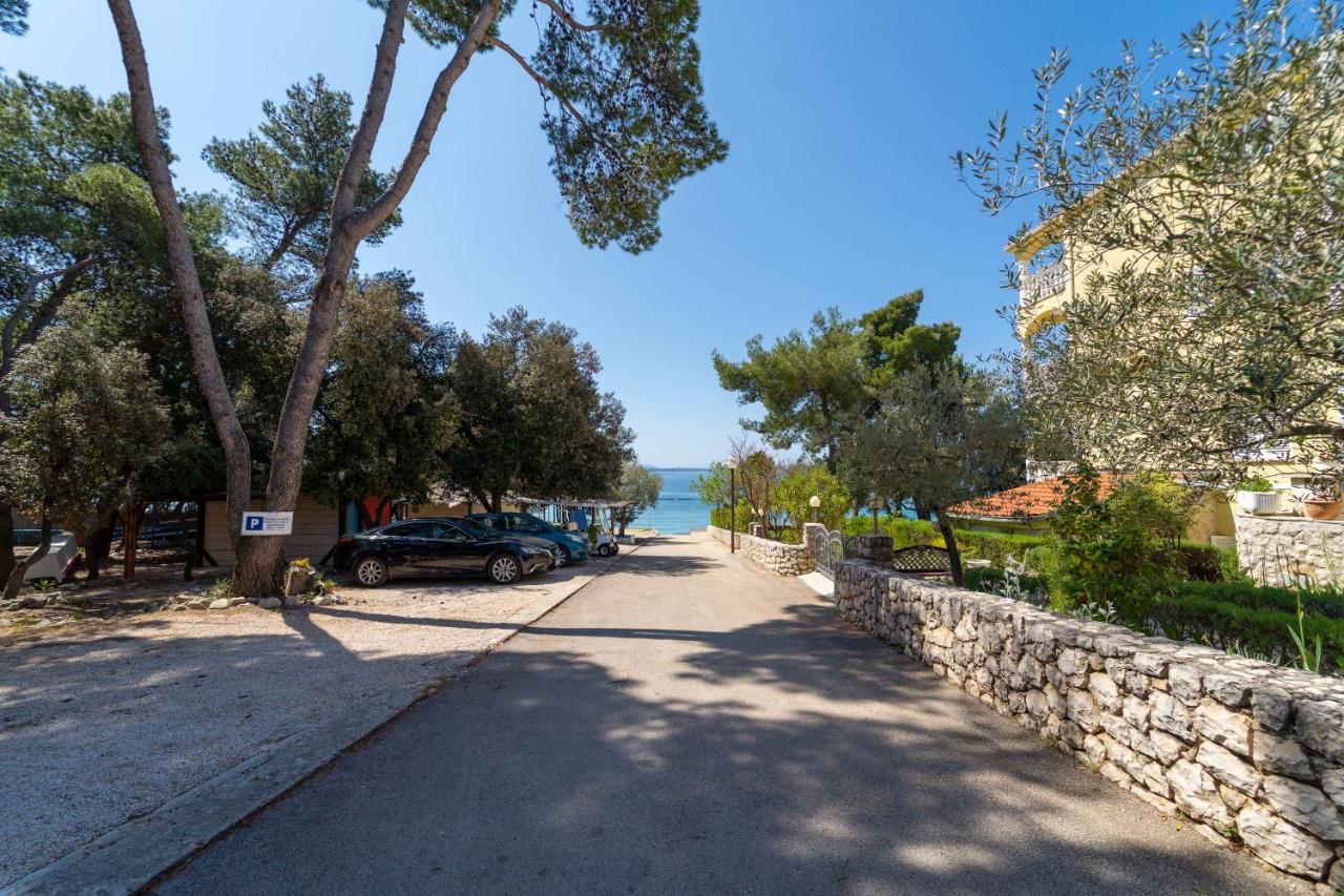 Apartment Nada ペトルチャネ エクステリア 写真