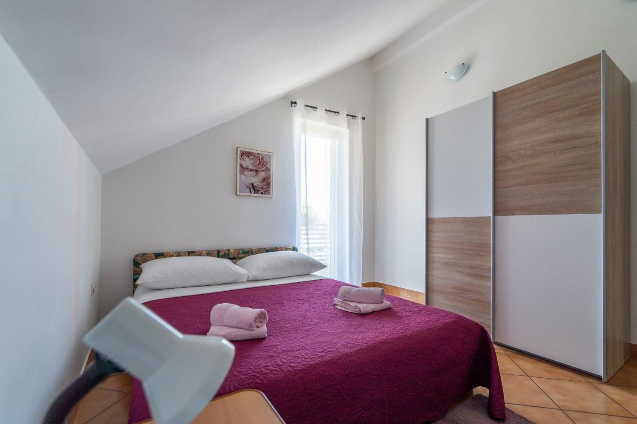 Apartment Nada ペトルチャネ エクステリア 写真