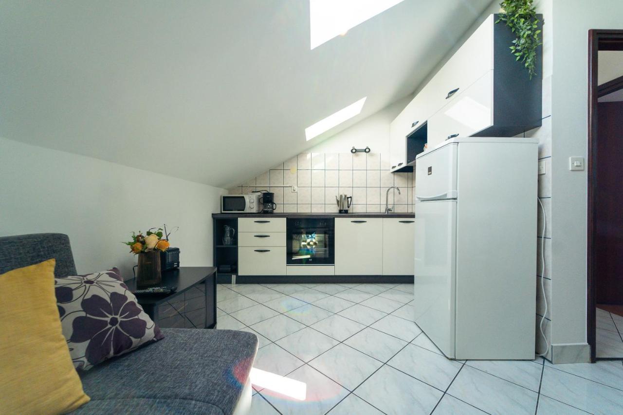 Apartment Nada ペトルチャネ エクステリア 写真