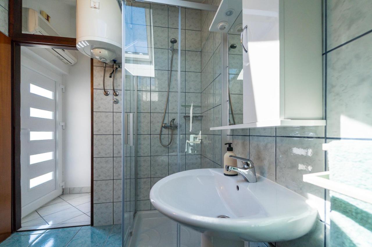 Apartment Nada ペトルチャネ エクステリア 写真